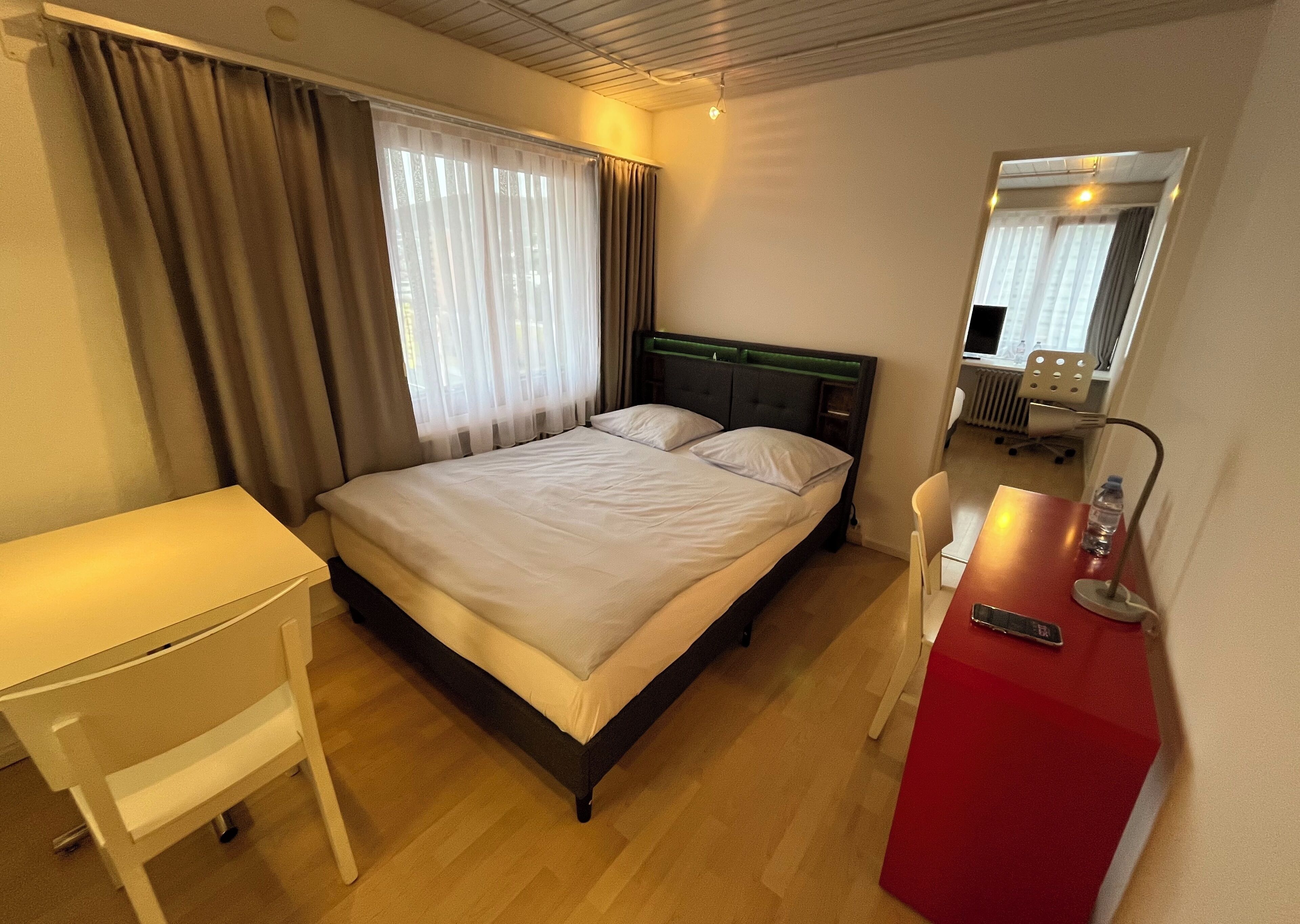 Chambre Quadruple | Bureau, espace de travail pour ordinateur portable, Wi-Fi gratuit