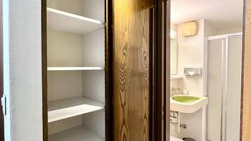 Business Double Room | Bathroom | Shower, towels, soap, toilet paper