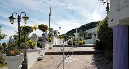 Villa Lesto Holiday Home - Ischia Apartments