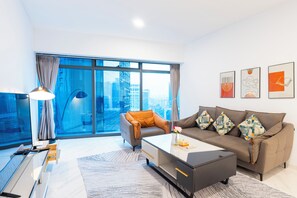 Living area - Moonway Luxury Suites At Eaton Residence (Kuala Lumpur)
