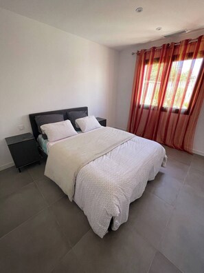 3 chambres, Wi-Fi, literie fournie