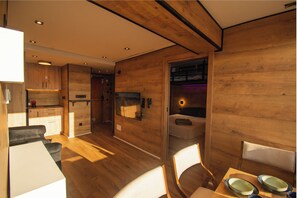 Interior - SnowGranada Love Jacuzzi Monica House (Sierra Nevada)