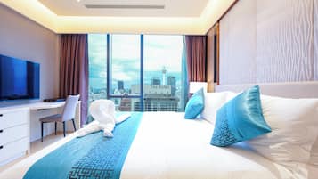 2 bedrooms, Egyptian cotton sheets, premium bedding, down duvets