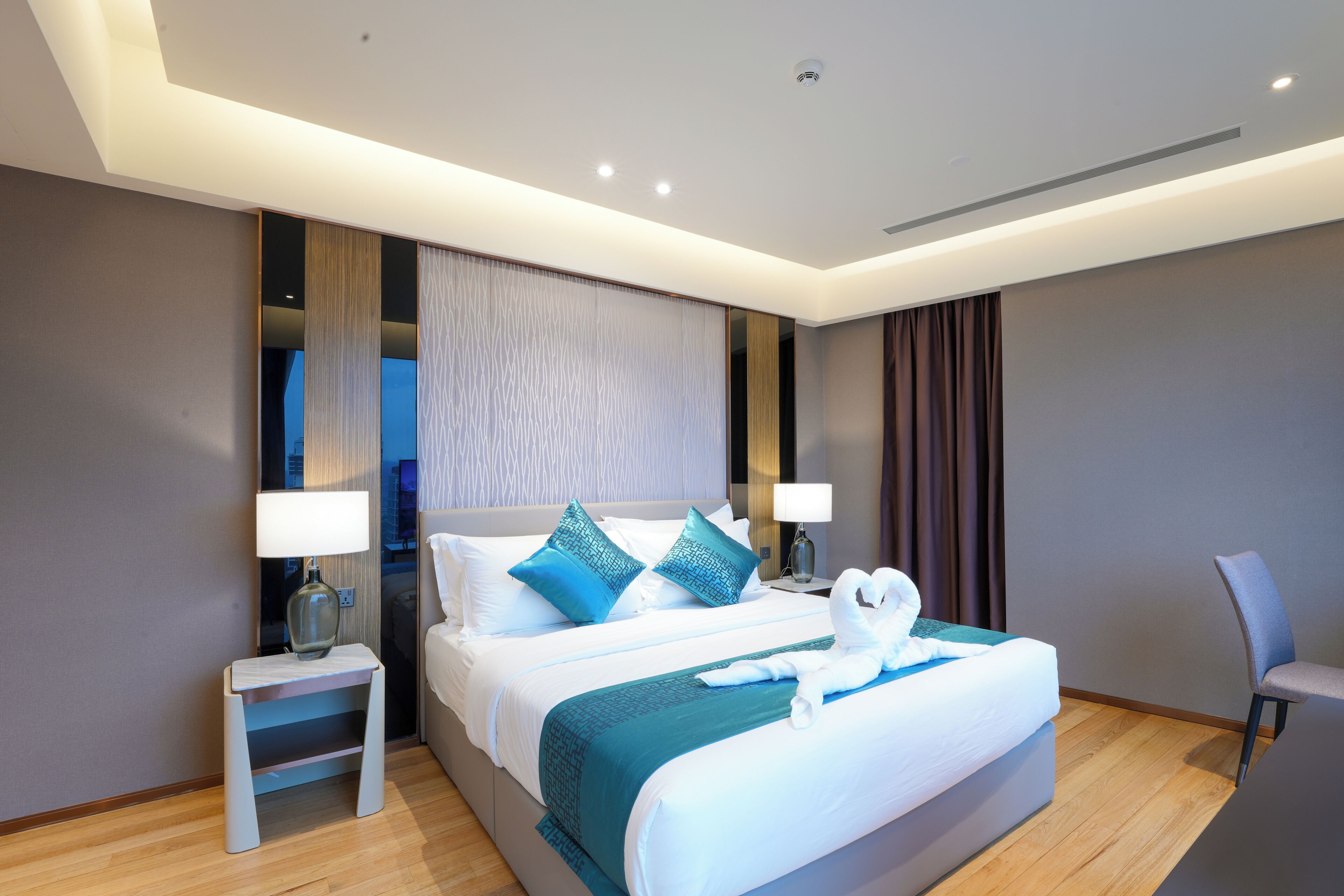 Royal One bedroom apartment (Petronas Twin Tower View) | 埃及棉床單、高級寢具、羽絨被、記憶棉床墊