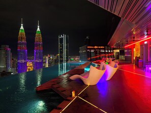 Outdoor pool - Imperial Luxury Suites KLCC by Moonway (Kuala Lumpur)