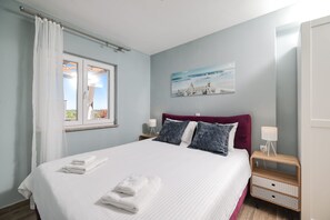 In-room safe, free WiFi, bed sheets - Luxury apartments Sun@Set - One-room apartment with jacuzzi (Privlaka)