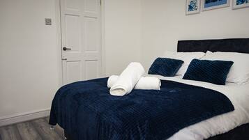 3 bedrooms, free WiFi, bed sheets