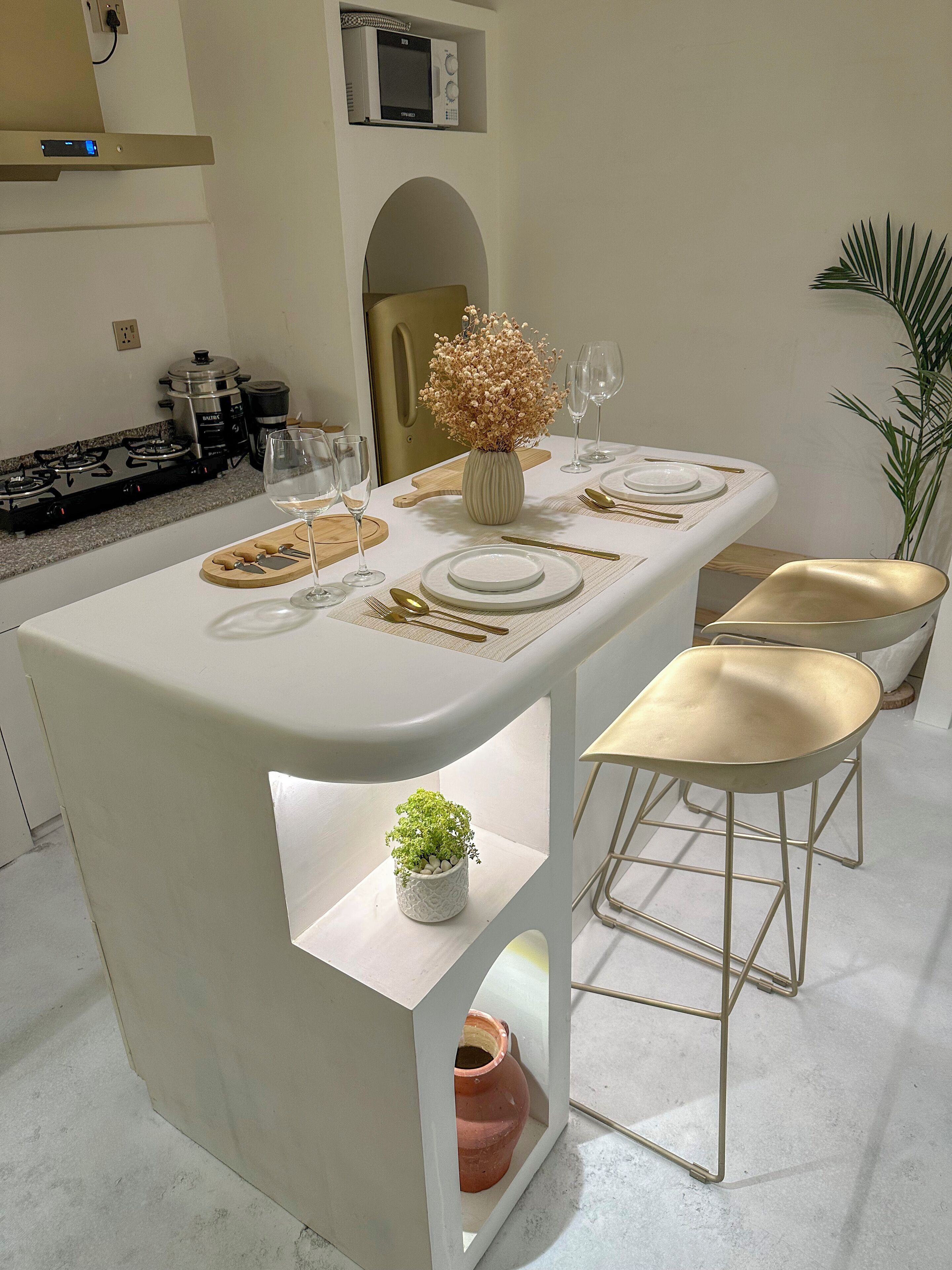 Luxury Apartment | In-room dining
