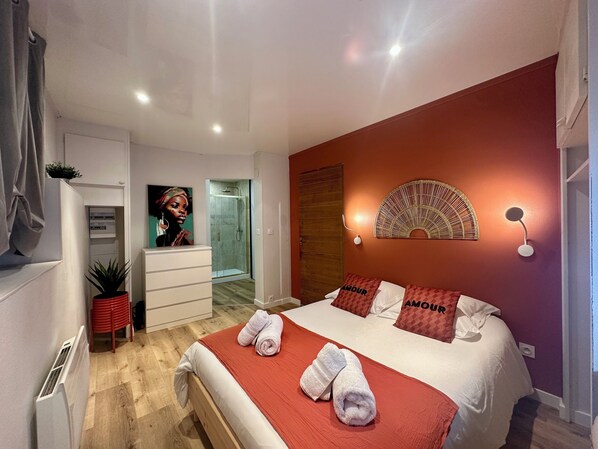 1 bedroom, iron/ironing board, WiFi, bed sheets