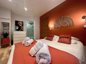 1 bedroom, iron/ironing board, WiFi, bed sheets - Casa Jaubertie -Cosy & Chaleureux T2 -Hyper centre (Brive-la-Gaillarde)