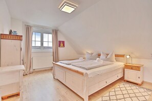 3 chambres, fer et planche à repasser, Wi-Fi gratuit