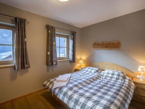 4 bedrooms, WiFi