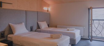 Camp Hotel Pura Vida