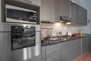 Apartment, Garden View | Private kitchen