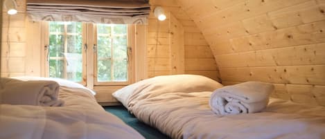 5 camere, culla da viaggio, Wi-Fi gratuito