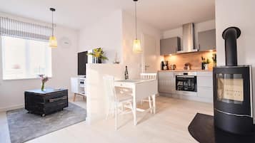 Kühlschrank, Ofen, Herdplatte, Geschirrspüler