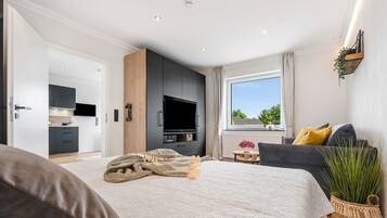 1 bedroom, travel cot, free WiFi