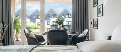 Bügeleisen/Bügelbrett, kostenloses WLAN, Bettwäsche