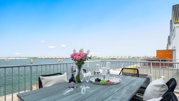 Outdoor dining - But Meere - Infrared Sauna, Fireplace, Whirlpool, Shower, Balcony, Beach Chair (Olpenitz)