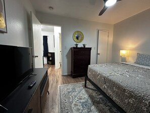 Iron/ironing board, free WiFi, bed sheets
