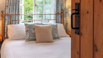 3 chambres, fer et planche à repasser, lit parapluie, Wi-Fi gratuit