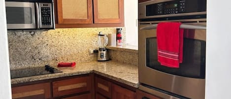 Coffee/tea maker, fridge, microwave, oven