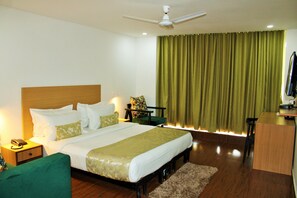 Premium Double or Twin Room | Desk, iron/ironing board, free WiFi