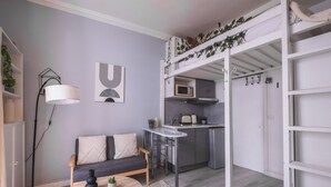 Basic Studio | Private kitchen | Fridge, microwave, oven, stovetop - Charmant studio au cœur du 16 (Paris)