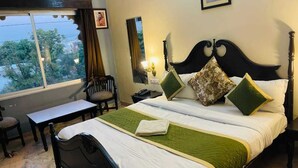 Superior Room | Desk, rollaway beds (surcharge), WiFi (free), bed sheets - Hotel Moti Mahal by A Reva Group (Udaipur)