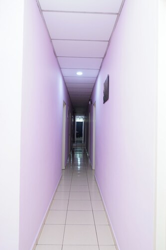 Hotel Sixty Nine