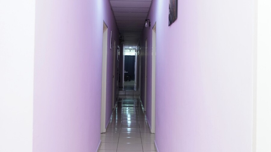 Hotel Sixty Nine