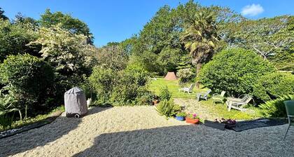 Spacious house in Carnac, 5 rooms, large garden, pets allowed, parking, near beaches