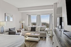 1 bedroom, internet, bed sheets