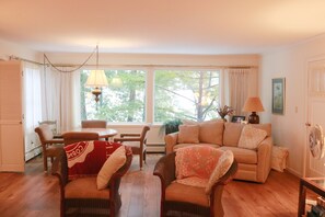 リビング エリア