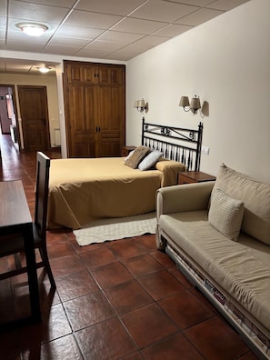 Double or Twin Room, Non Smoking | Free WiFi - HOTEL RESTAURANTE EL CASTREJON (Cebreros)