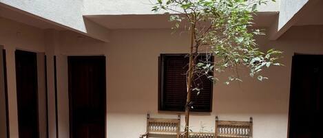 Habitació doble o amb dos llits individuals, no fumadors | Terrassa o pati