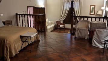 Habitació doble o amb dos llits individuals, no fumadors | Wifi gratuïta
