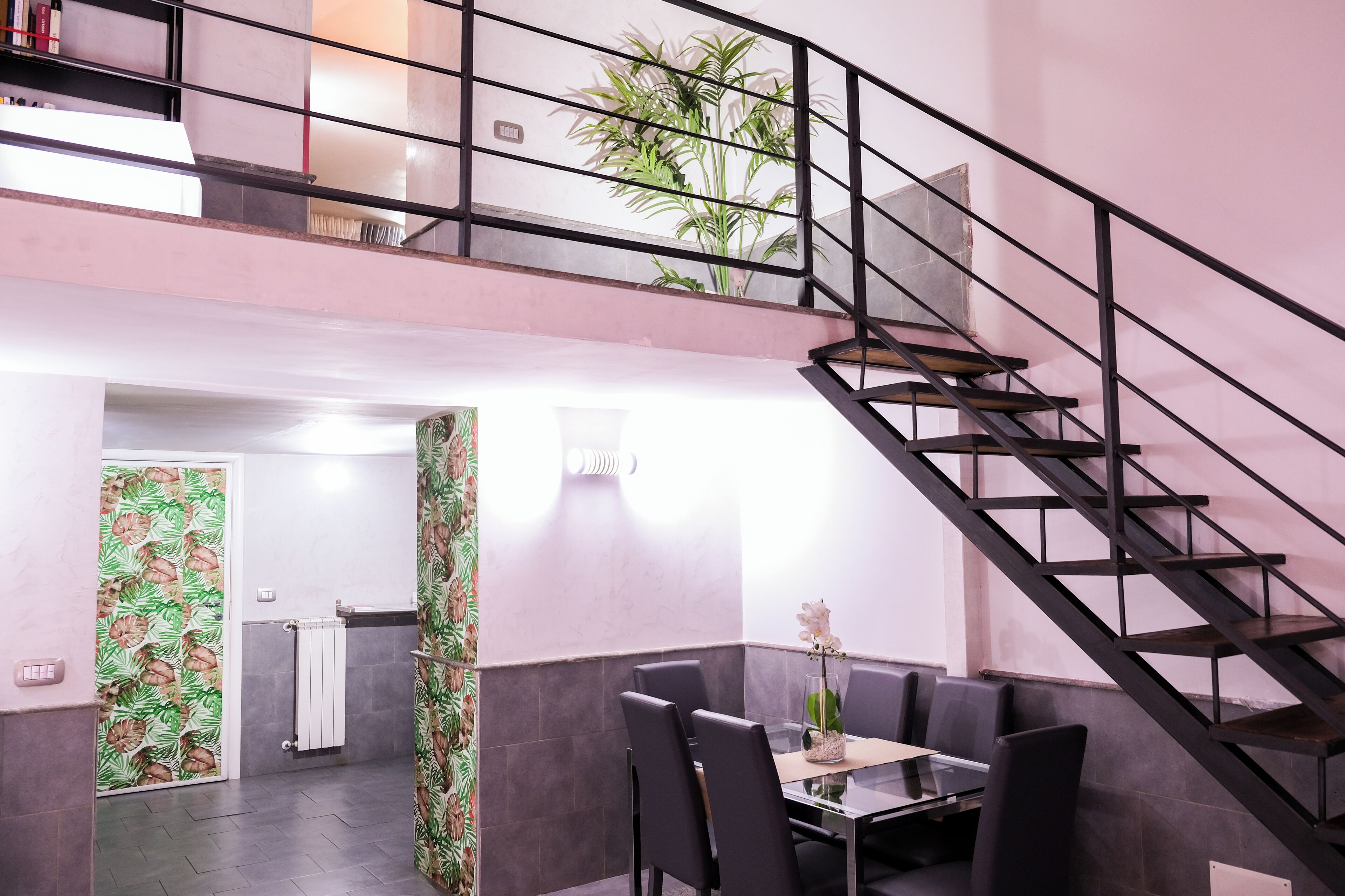 Duplex luxo, vista para o porto | Área de estar | TV de tela plana