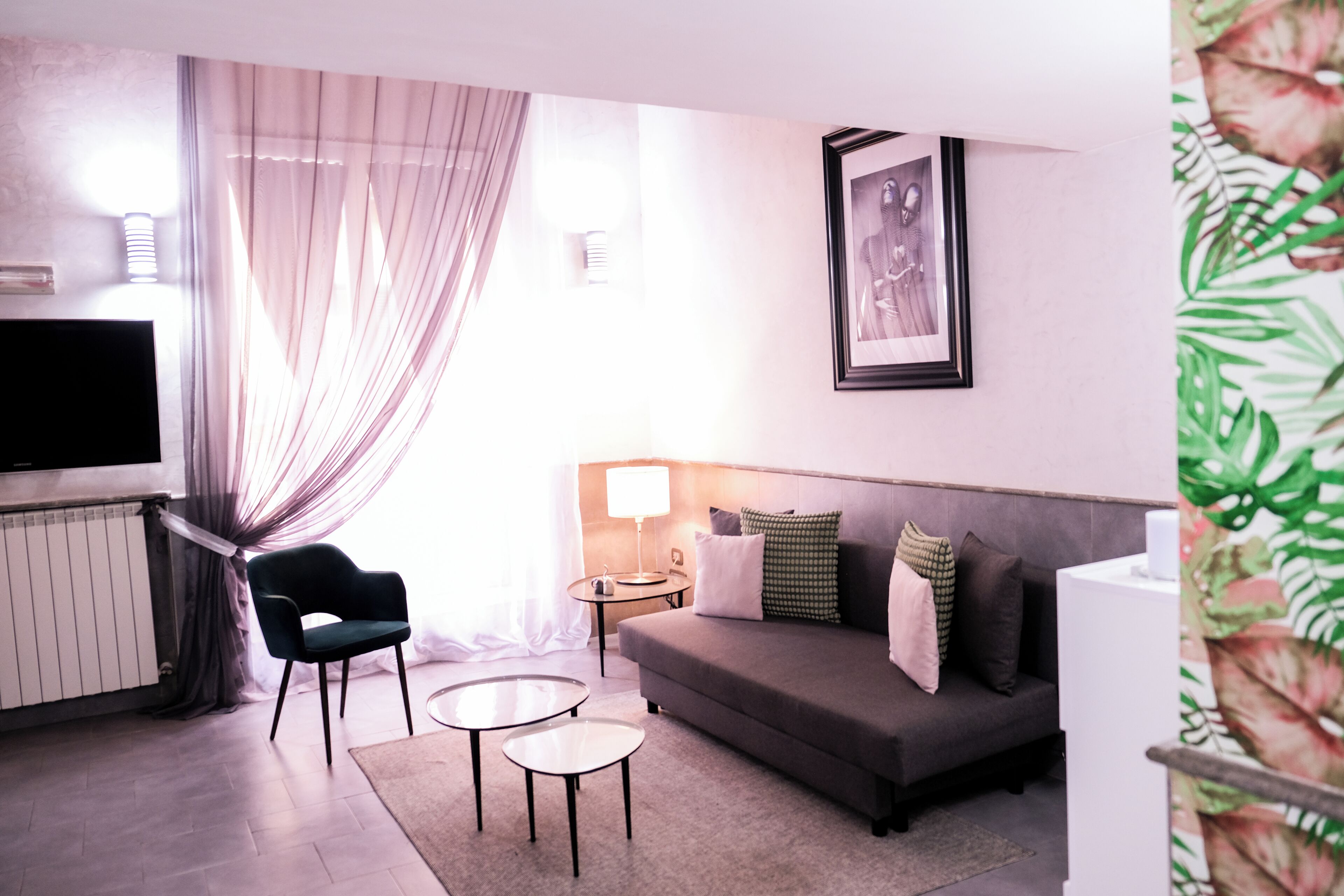 Deluxe-Maisonette, Hafenblick | Wohnbereich | Flachbildfernseher