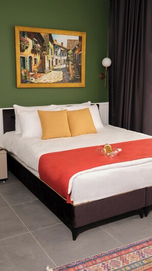 Deluxe Room, Non Smoking | In-room safe, soundproofing, iron/ironing board, free WiFi - ZULU SUITES (Istanbul)
