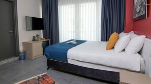 In-room safe, soundproofing, iron/ironing board, free WiFi - ZULU SUITES (Istanbul)