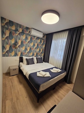 In-room safe, soundproofing, iron/ironing board (on request), free WiFi - ZULU SUITES (Istanbul)