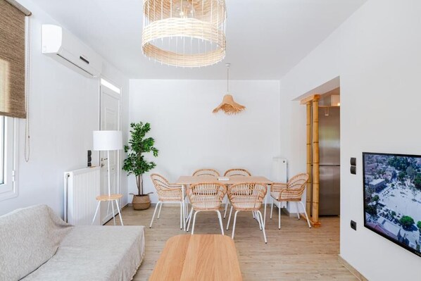 In-room dining - Siora Agiolina 2 BD Private Pool Villa (Kefalonia)