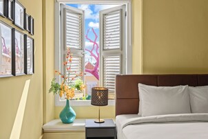 In-room safe, individually decorated, individually furnished, desk