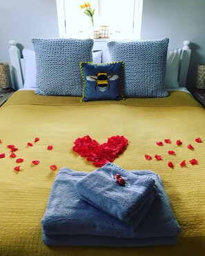 1 soverom, strykejern/-brett, reiseseng for barn og wi-fi (inkludert)