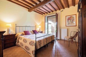 Superior-Maisonette, 3 Schlafzimmer, Terrasse, Poolblick | Ausblick vom Zimmer