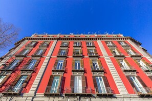 Apartment | 1 bedroom - Modern Apartment at Corso Vittorio Emanuele III (Naples)