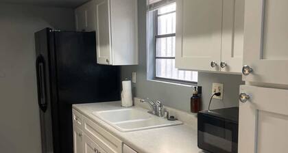2 or 3 Bedroom Walk to Strip MGM Casino Shop Club