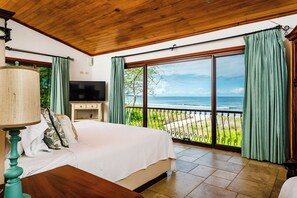 5 bedrooms, iron/ironing board, travel crib, free WiFi