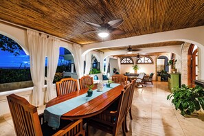 Outdoor dining - Luxury Beachfront 5 Bedroom Villa on World Famous Tropical Beach (Playa Grande)